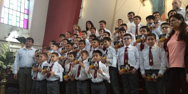 Primera Comunión de alumnos de 4to grado