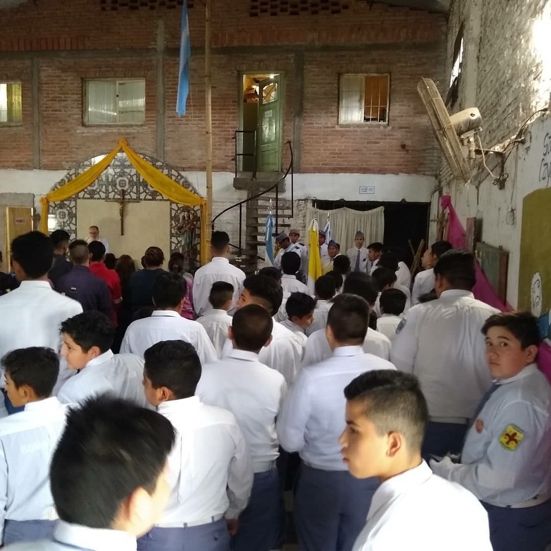 Primeras promesas del Batallón en Formación, Aguilares